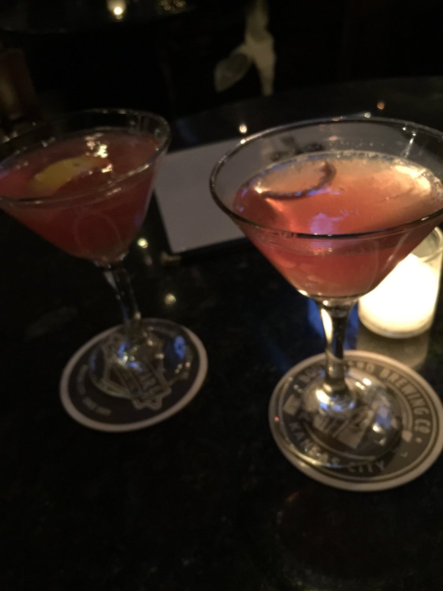 BjornColeman's tweet photo. Double fisting it tonight! #bistro303 #gettingcrunk with @ksfella https://t.co/nbEqefJ617