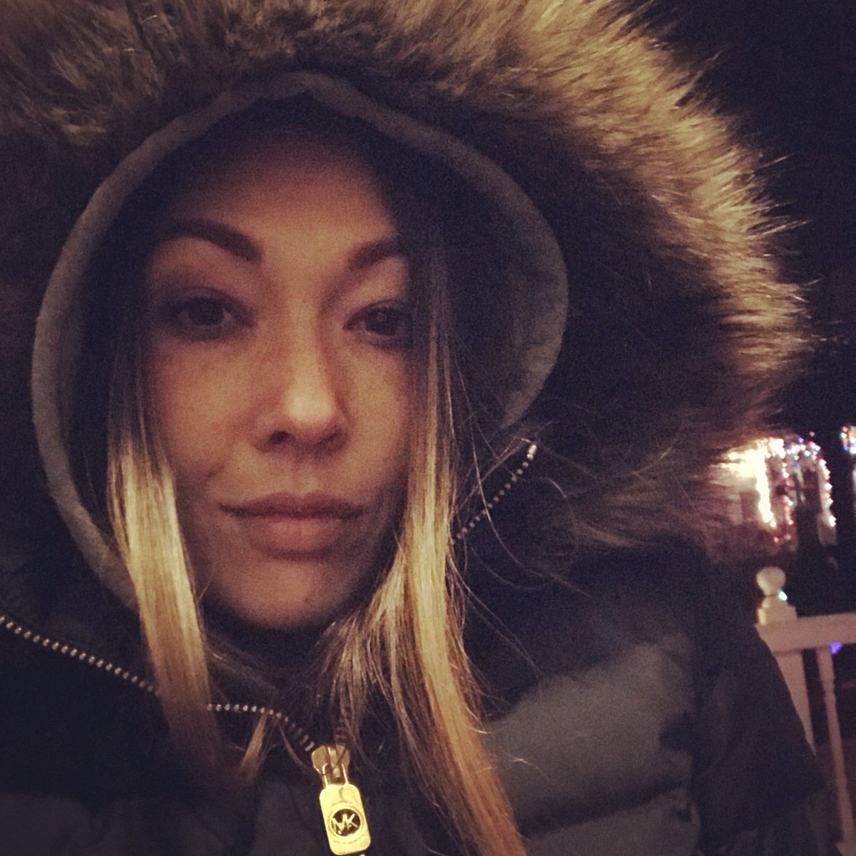 crysd44's tweet photo. ❄️Brrrr baby it’s cold outside. Side note: Filipinas do not do cold 😣 https://t.co/2wf7DsyL5X