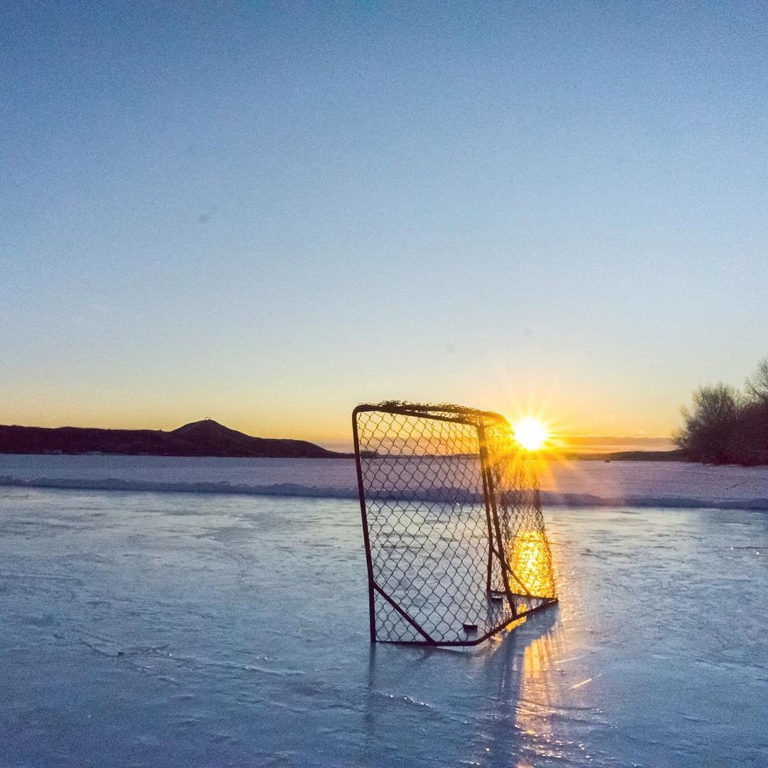 Saskatchewan's tweet image. It's a Canadian tradition! We want to see your favourite outdoor skating rinks in Saskatchewan. Share your photos by using #ExploreSask. Photos by IGers vasya.omelchuk, saskdroneshots, morganvictoriaa &amp;amp; gordvaadeland #ExploreCanada
