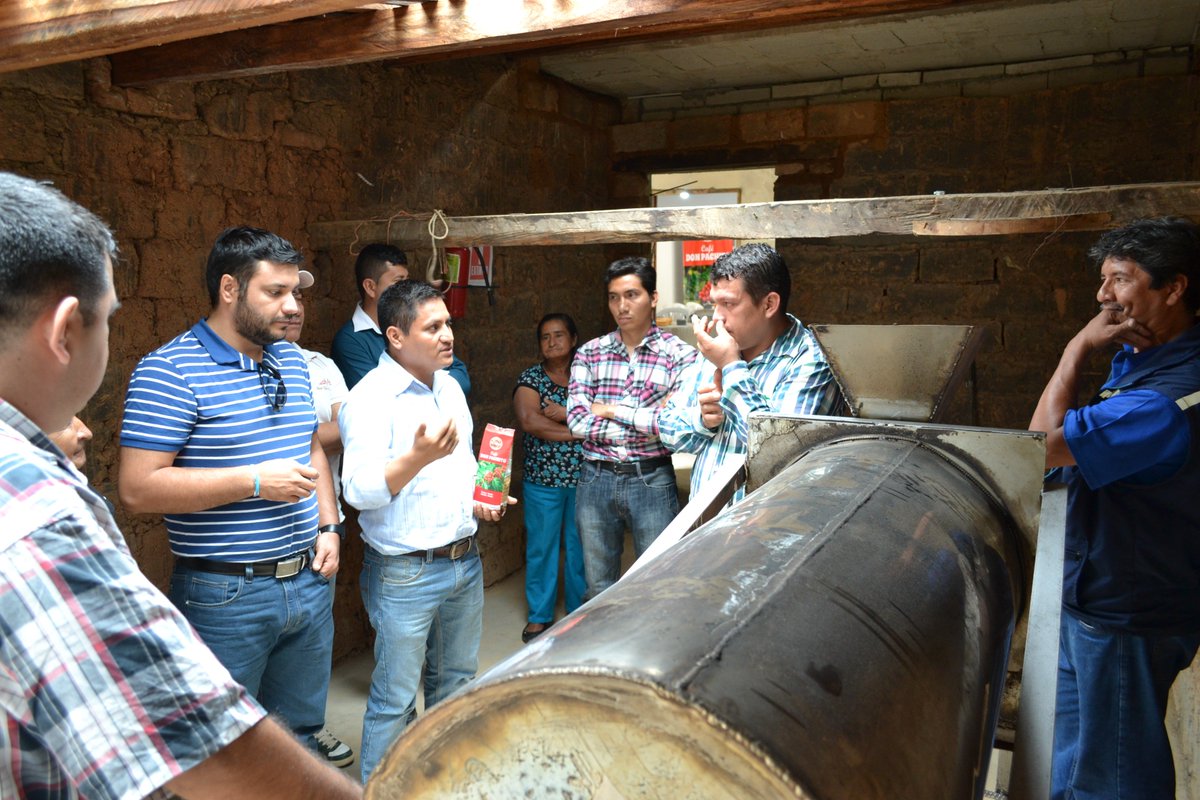 C8Mikaela's tweet photo. #InfoMAG | Inauguración del Centro de Tostado y Procesamiento de Café de #ASPROAGEDA en #Marcabelí #ElOro y lanzamiento de su marca de café #Pachito con asistencia técnica del #MAG https://t.co/6qamIoZuUR