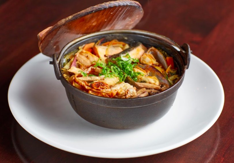 JapangoSushi's tweet photo. Spicy Seafood Udon on a cold, December night. https://t.co/ADaGU3Xevr