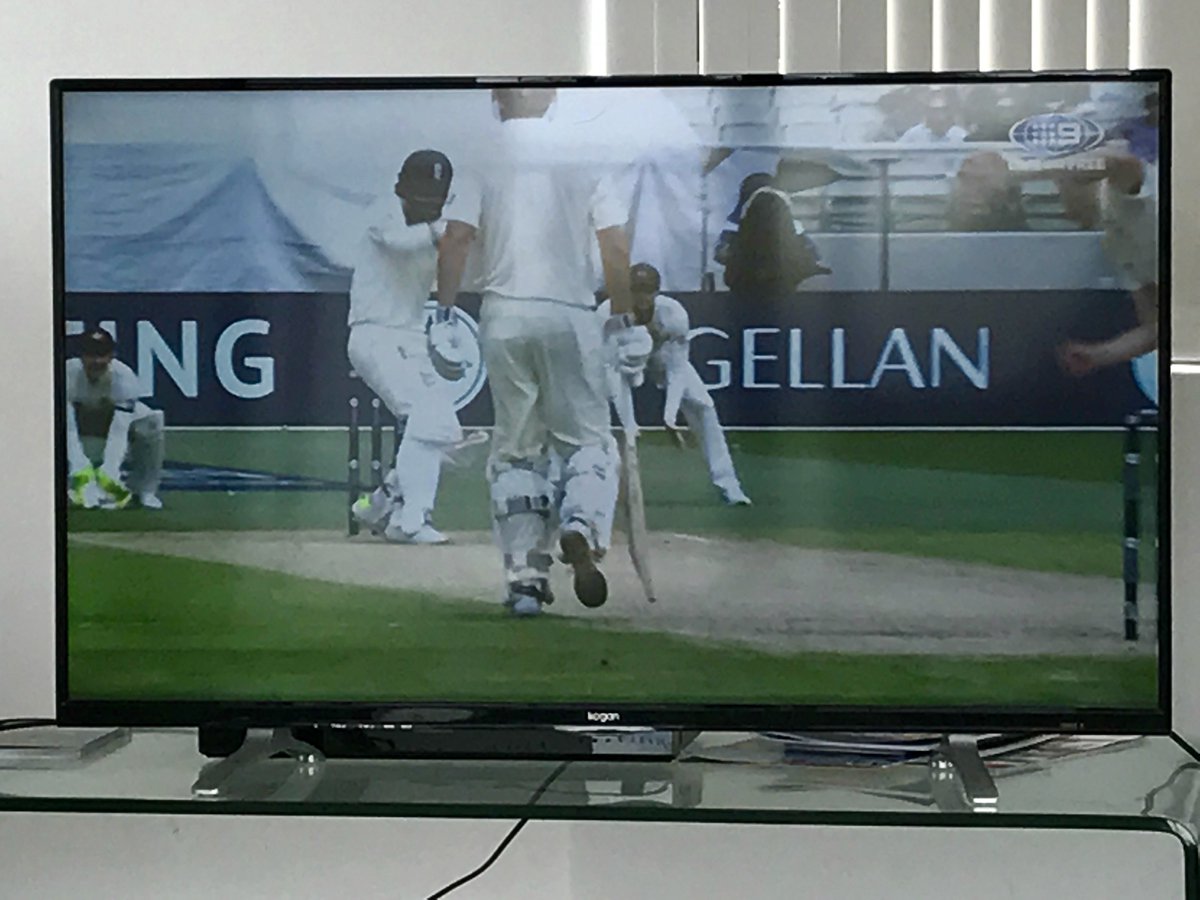 GordonWClark1's tweet photo. Watching the #Ashes2017 live &amp; free in Australia. Poor show you need to pay to view in the UK! https://t.co/u12zv2iNzo