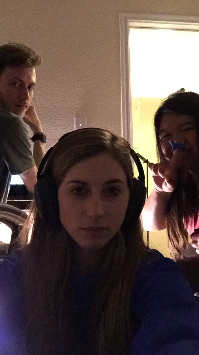 jenn_blank's tweet photo. HAPPY BDAY CONBAWN! Thanks for always putting up with Gloria and I😂 I’ll forever cherish and miss the best lab group in the world❤️ https://t.co/L6GUqtTONG