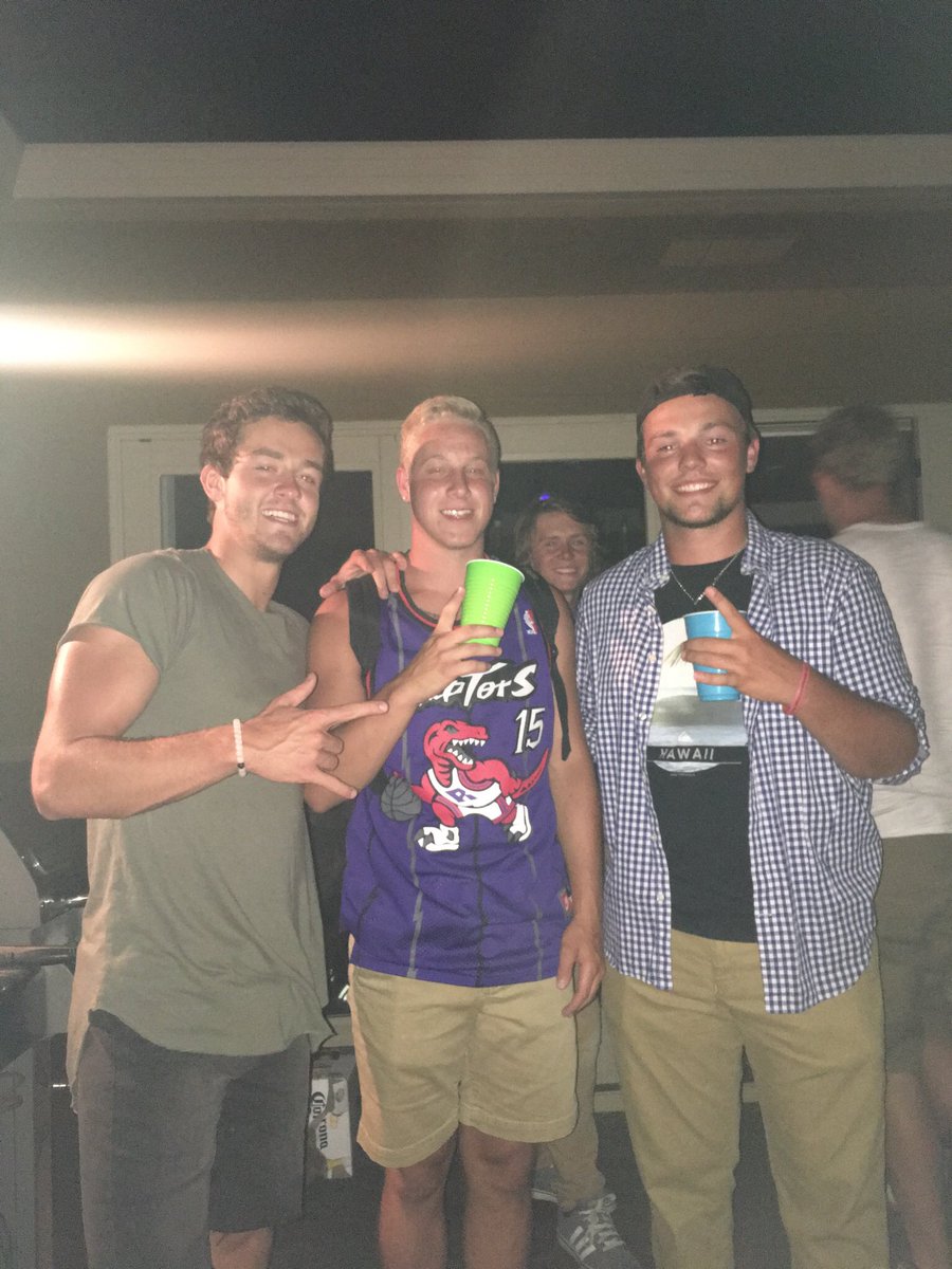 WWinklepleck's tweet photo. Happy birthday my dude! 😎 hope you have a great one bud 👍 @Dallas_hockey45 https://t.co/y9xvQTPTe9