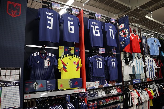 ট ইট র スーパースポーツゼビオ サッカー各国代表ユニフォーム入荷 アディダスの各国代表ユニフォームを展開中 展開国旗はこちらから わかるかな サッカー ゼビオ Xebio ゼビスポ T Co 2nh0rxlyrt ট ইট র スーパースポーツゼビオ サッカー各国代表ユニフォーム入荷 アディダスの各国代表ユニフォームを展開中 展開国旗はこちらから わかるかな サッカー ゼビオ Xebio ゼビスポ T Co 2nh0rxlyrt