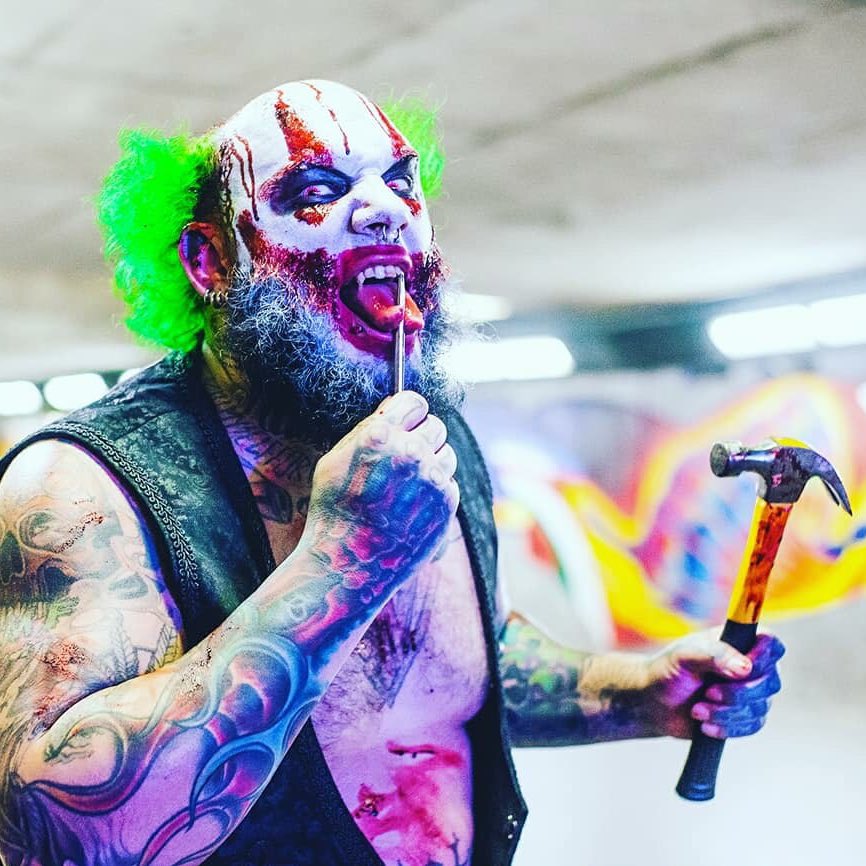 DeathmatchClown's tweet photo. Always remember to lick it before you smash it in! #LickItAndStickIt #NewProfilePic https://t.co/x9Yep4sqVf