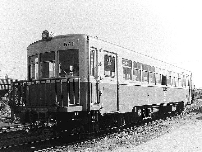 この画像を見たやつ今走っていない車両の画像を貼れ