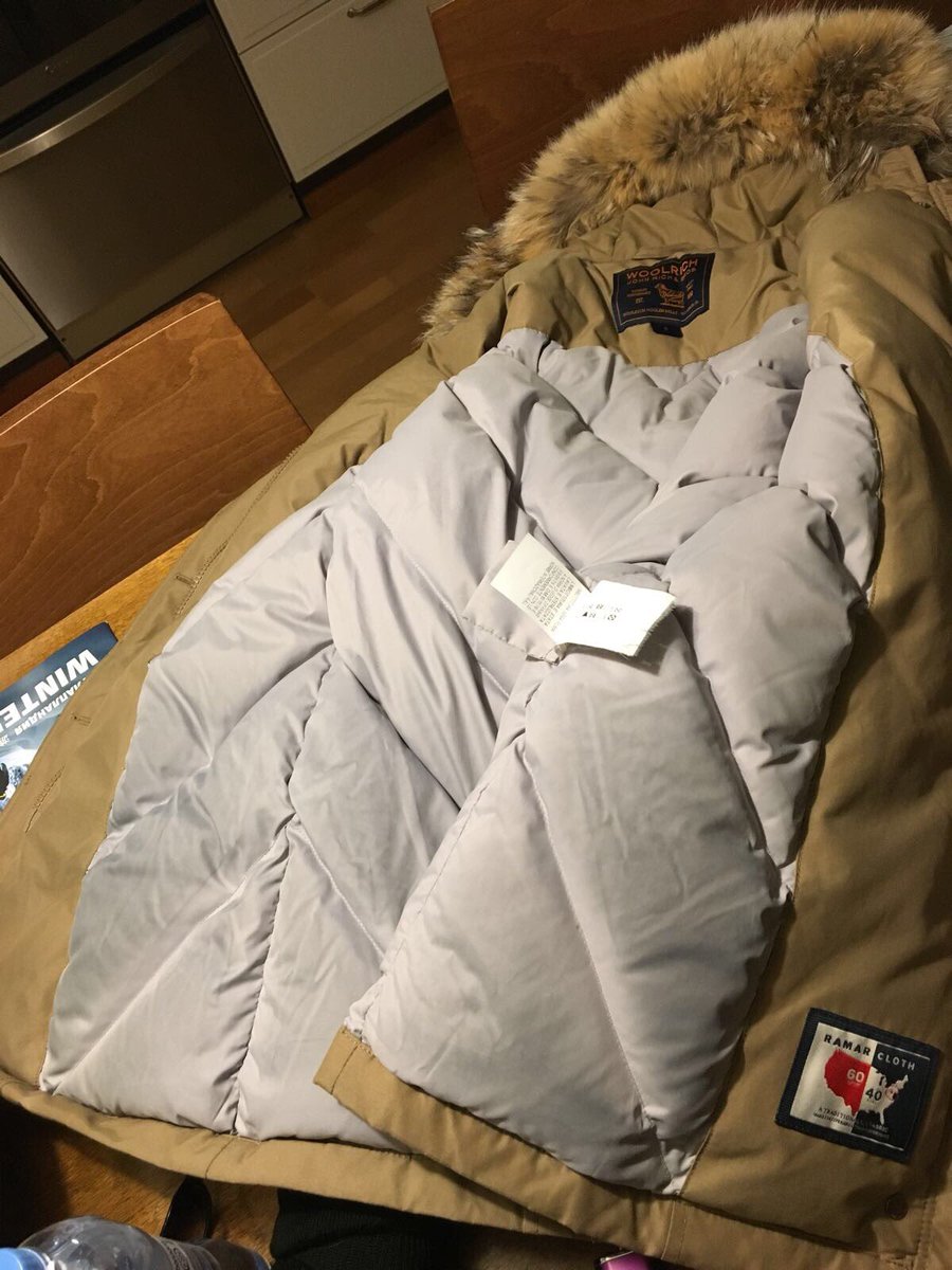 Imogen_RW's tweet photo. @riverisland I only own #riverisland jeans but these new batches are not up to scratch! Not only do they dye my legs, nails, hands, shoes &amp; underwear... they've ruined my new #woolrich coat! What are you going to do about this? #FUMING @riverislandhelp @RiverIslandPR @WoolrichInc https://t.co/kij8mjfNBL