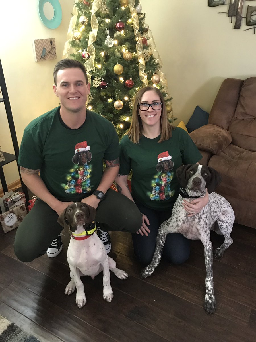 MckinzeeAdams's tweet photo. Merry Christmas &amp; Happy Holidays from our family to yours! @Trever_Adams https://t.co/7elEiaNESZ
