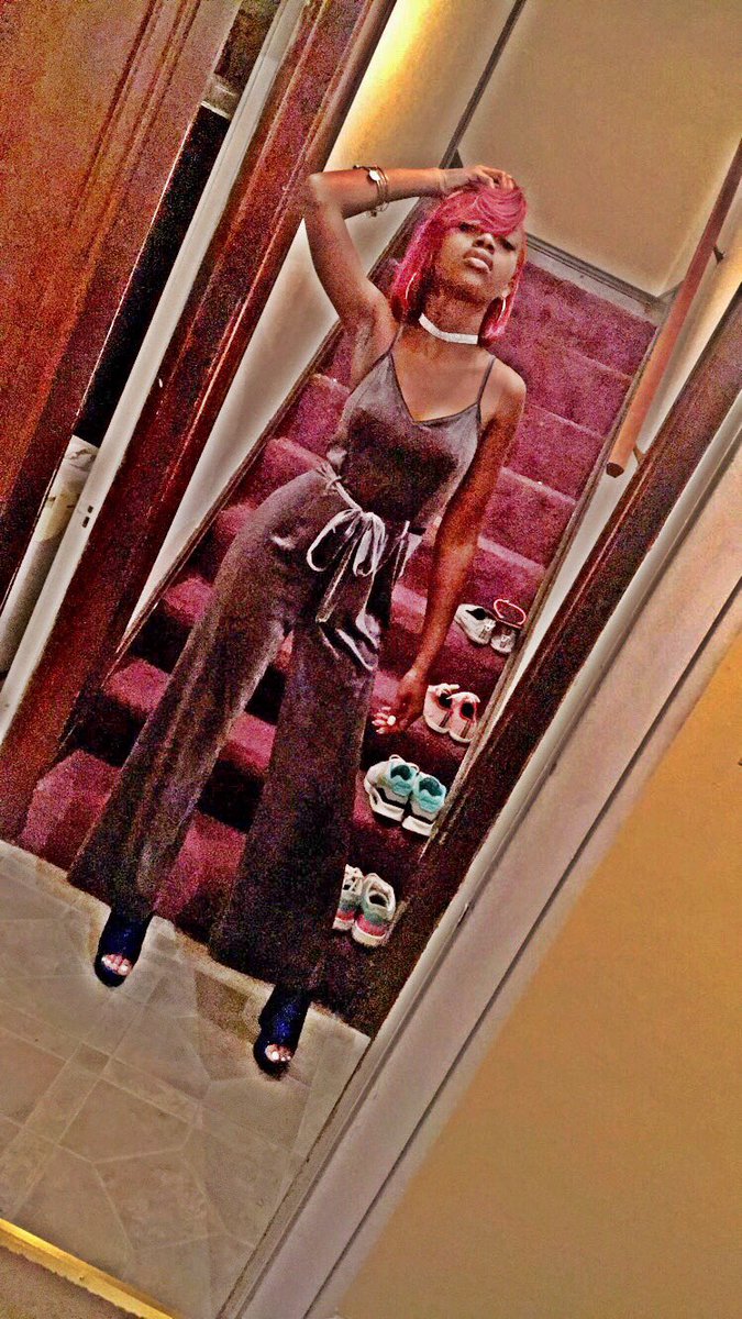 _DeeLatrice's tweet photo. #2017InANutShell✨ https://t.co/9jwElW0RbD