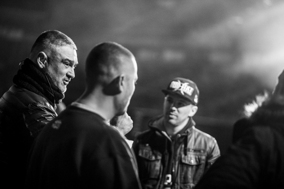 #LOGROÑO ¿listos para ver a los tres #ReyesMagos con antelación? Este 04 de enero estarán #RdeRumba <a href="/elmomo86/">El Momo</a> y #KaseO en el <a href="/ActualFestival/">Actual Festival</a> repartiendo arte!

#GiraElCirculo 2018 #EstoNoPara

Foto <a href="/marcoscebrian_/">Marcos Cebrián</a>