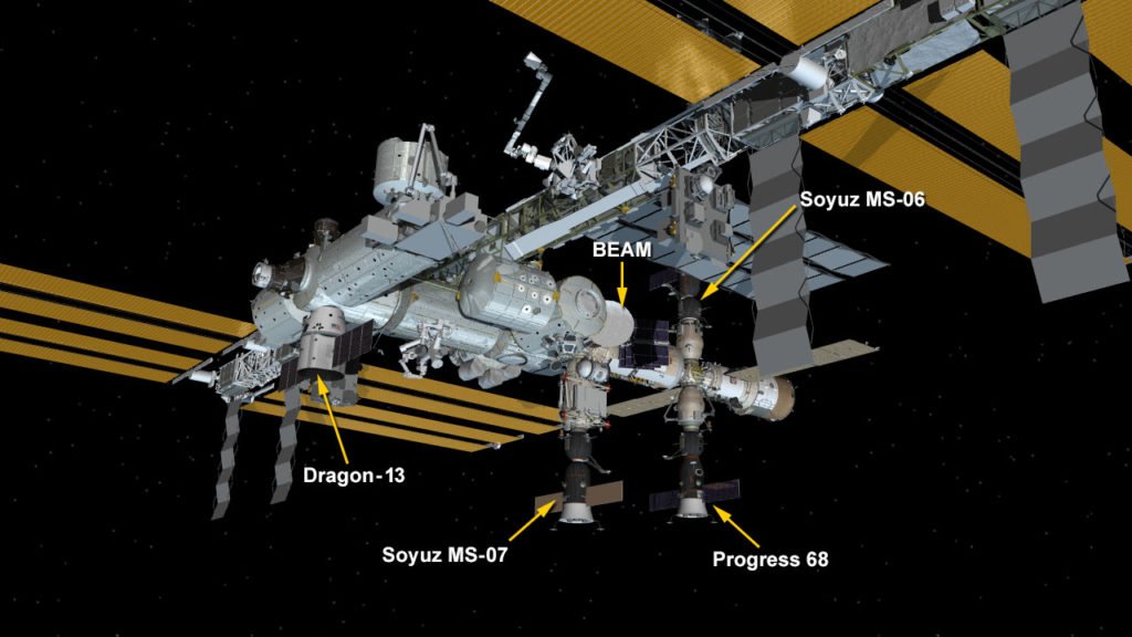wakka44's tweet photo. Nouvelle configuration d'#ISS suite au départ du #ProgressMS06 cette nuit. Le prochain ravitailleur #ProgressMS08 doit être lancé le 13.02.2018. https://t.co/BWdrTglHkz
