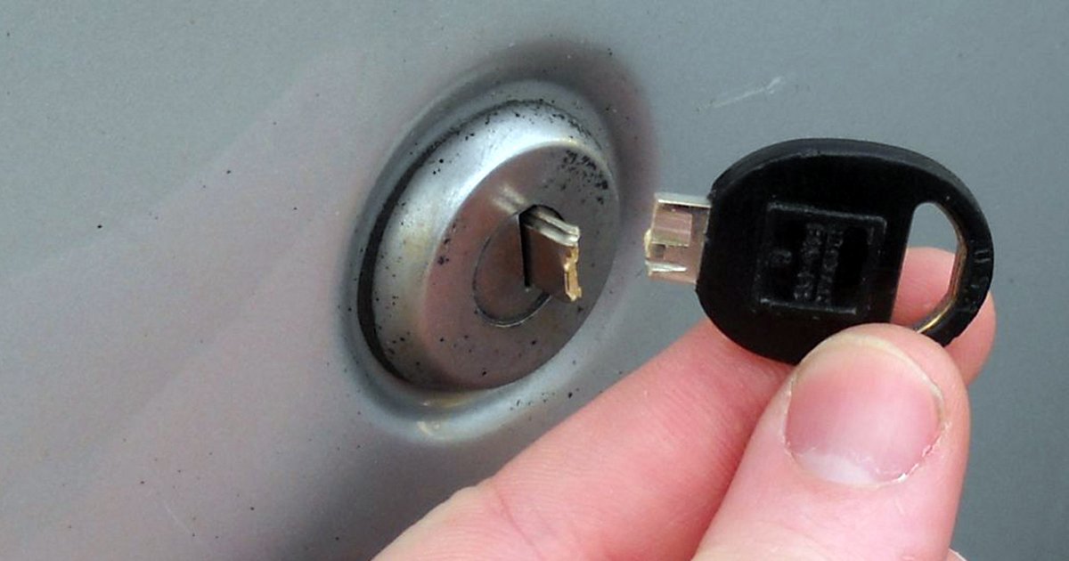 If you’ve broken or damaged car keys then a professional #locksmith will be able to help with repairing the key with an affordable price. If you need any emergency issue, then contact us today @ (214) 615-0908 or visit here dallaslocksmithtx.com/emergency-lock…
#autolocksmith #locksmithservice