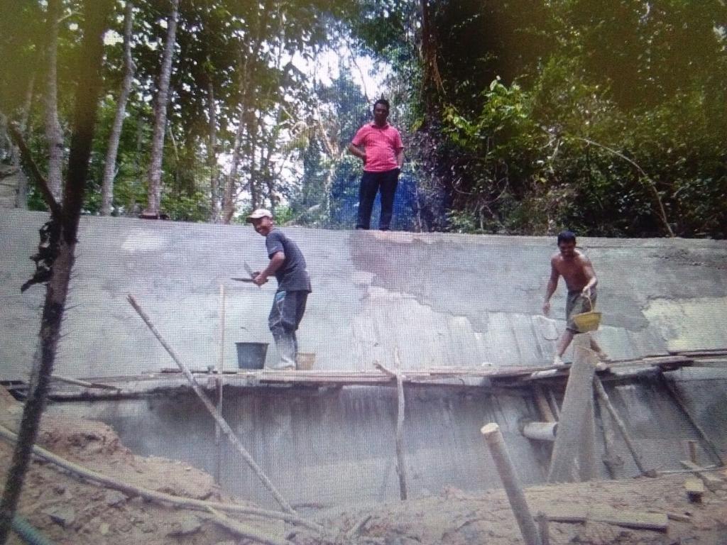 Embung yang hampir selesai
#GerakanInovasiDesa 
#TPPIKalteng
<a href="/jokowi/">Joko Widodo</a> 
<a href="/EkoSandjojo/">Eko P. Sandjojo</a> 
<a href="/anwsanusi/">Anwar Sanusi</a> 
<a href="/taufikmadjid71/">IG : taufik.madjid</a> 
@fachrilabalado 
<a href="/tppindonesia/">Pertepedesia</a> 
<a href="/KemenDesa/">Fast Track Travel</a> 
<a href="/Didifathur/">Didi Fatkurrohman</a>