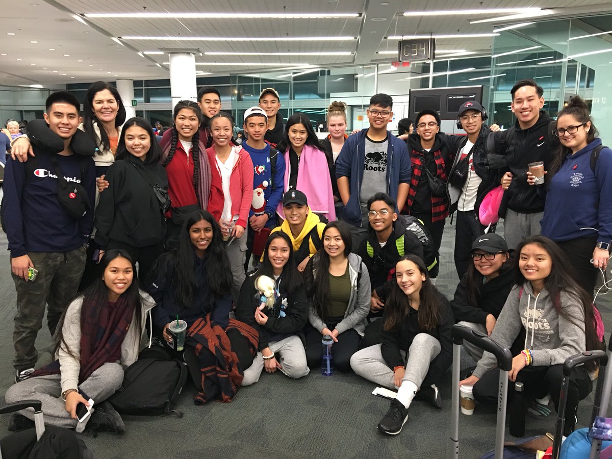 MikeCLeadership's tweet photo. 23 student leaders &amp; 3 teachers from @TCDSB depart for the #Philippines tonight as they put their faith into action by serving those less fortunate #PH2017 #CatholicStudentLeadership https://t.co/w86SqeJqHJ