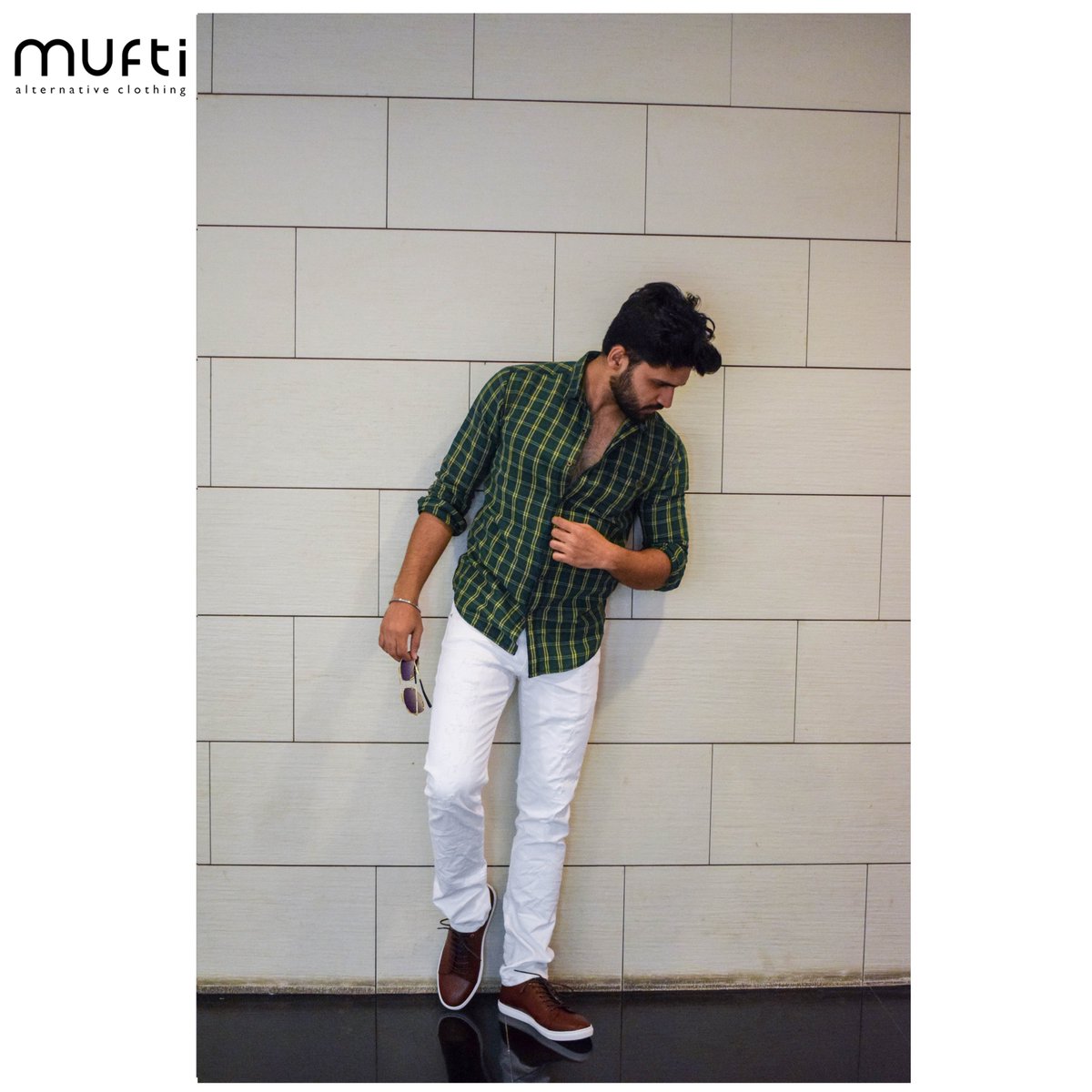 mensaurus's tweet photo. Because your first impression talks a lot about you and dressing well for a casual meet or outings at some restaurant indicates that you have a good social skills. Try out these exceptional checked shirts by @MuftiJeans's collection and get styled by us this winter! #CheckInStyle https://t.co/VZ0av7Li9O