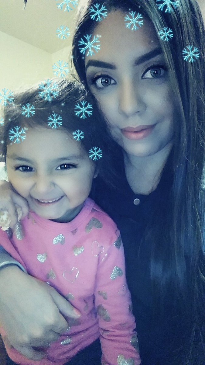 mizzramos14's tweet photo. Christmas 2017 🎄❤😜💜 https://t.co/I6NBPYTXyQ