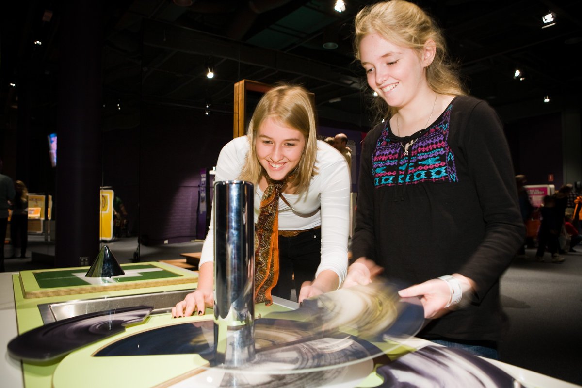 qldmuseum's tweet photo. Hey, Teachers! Want to be prepared for 2018? Check out our #PerceptionDeception learning resources before your class visit https://t.co/lqDWbXKhPq @QLDDET #qldedu https://t.co/mk3gyOZFwL