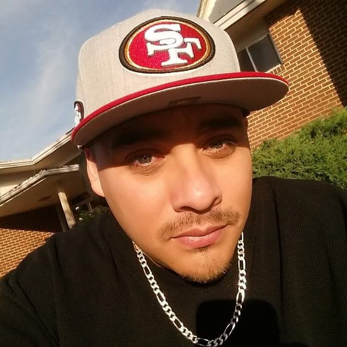 Unforgetablearg's tweet photo. My handsome baby! I love you babe! Can't wait to see you... https://t.co/bmYKA3HQNC