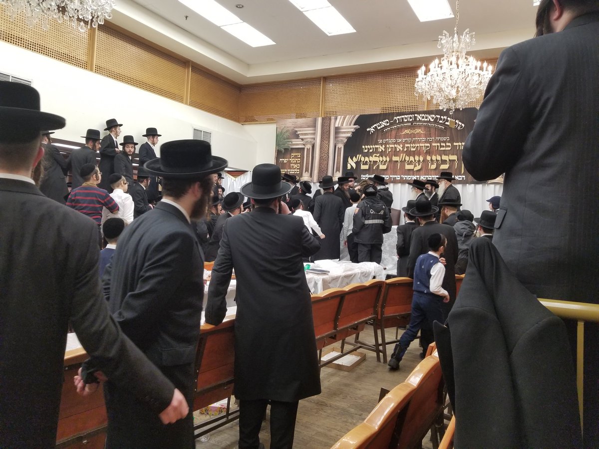 #KabulasPunim in Montreal for satmer rabbi shlita in satmer shull