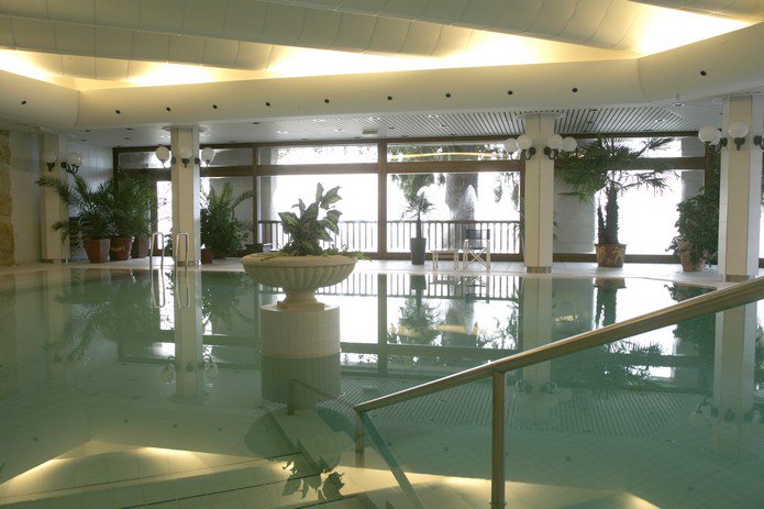 Le palace de menthon tweet media
