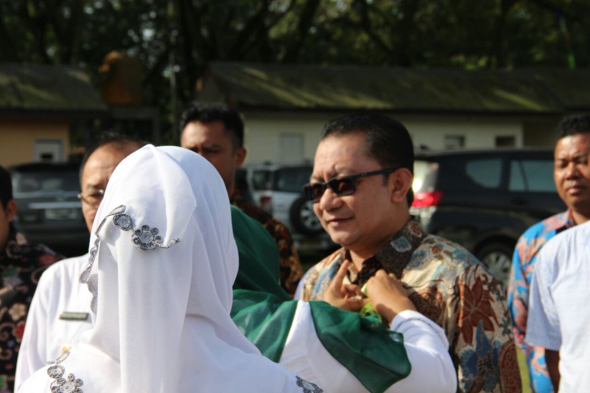 #GerakakanInovasiDesa adalah terobosan utk Desa lebih kreatif dan progresif dlm membangun Desa <a href="/jokowi/">Joko Widodo</a> <a href="/EkoSandjojo/">Eko P. Sandjojo</a> <a href="/taufikmadjid71/">IG : taufik.madjid</a> @fachrilabalado <a href="/tppindonesia/">Pertepedesia</a>