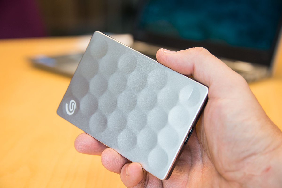 Digistor1's tweet photo. World thinnest drive @Seagate ultra slim back up plus is now available at DigiStor.pk with the storage capacity of 2TB and 3 years of international brand warranty. Buy yours today!

*Free delivery nationwide
To order, visit our website https://t.co/eMyj1uFc6M or visit our store https://t.co/m5tVG1oJwT