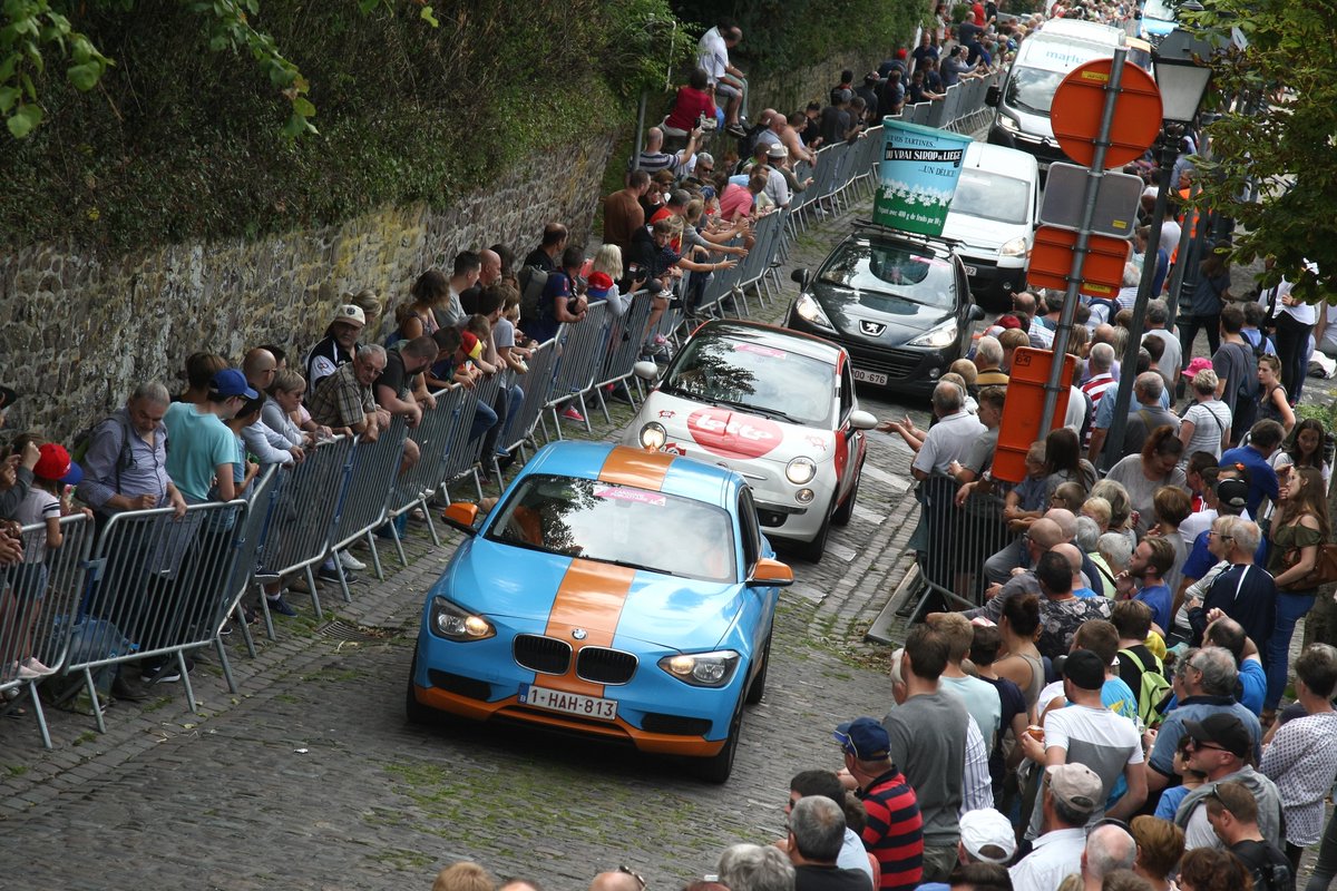 tourdewallonie's tweet photo. Toute l'équipe du TRW Organisation vous présente ses meilleurs voeux pour 2018 et vous fixe déjà deux rendez-vous:
> Tour de Wallonie #TRW2018 : 28/07 - 1/08.
> Grand Prix de Wallonie #GPW2018: 12/09.
En attendant, flashback en images sur le #TRW2017 > https://t.co/X9SNESxeY6 https://t.co/OLT6q53E0h