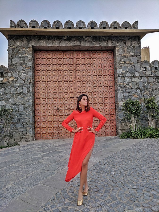 akanksharedhu's tweet photo. #RedhuTravels - At Ramada Resort Kumbhalgarh wearing a bright @hmindia dress on https://t.co/1CewOsRaWq
With @WyndhamRewards
#SampleTheWorld #YouveEarnedThis https://t.co/Pwq7EI5fLf