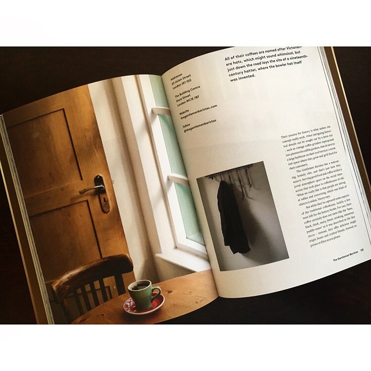 LorenPhoto's tweet photo. Afternoon read sorted with a glass of red wine 🍷 London Coffee by Lani Kingston published by @HoxtonMiniPress https://t.co/CoSUoH1t1y