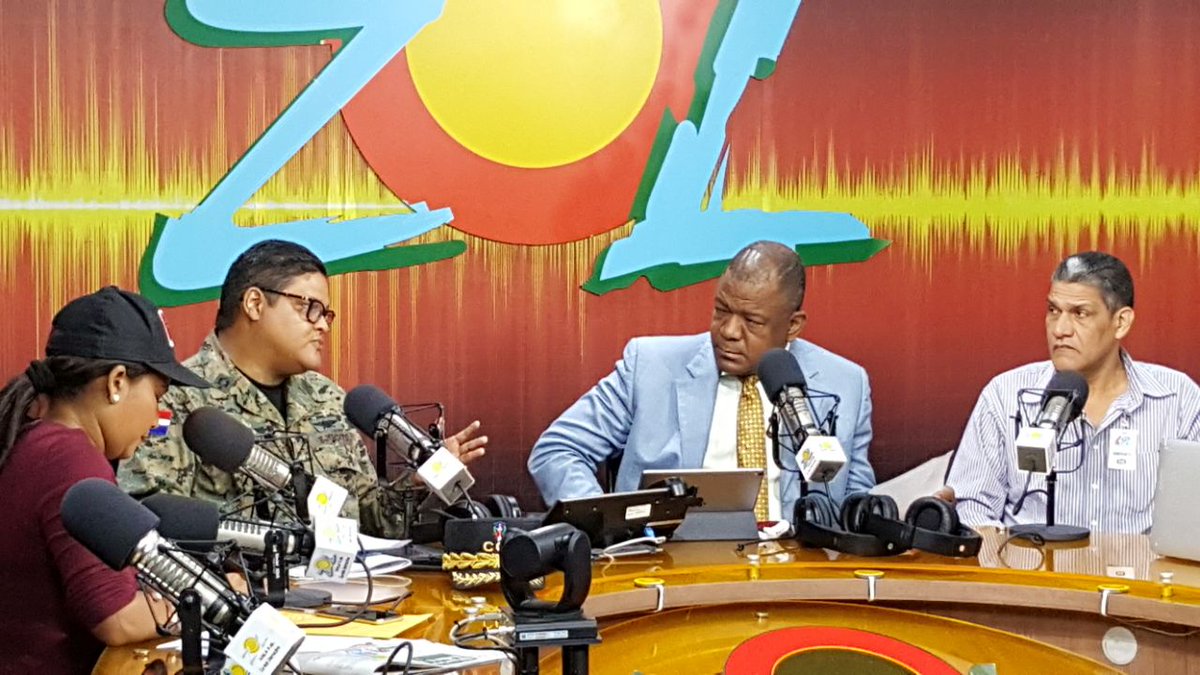 SoldelaMananaRD's tweet photo. Dice #JoseAponte que el comportamiento de las emergencias del Dario Contreras fue similar a años anteriores. Lo común en el hospital 21%. Para esta fecha aumentó a 25%. @ZOLFM1065 #LaMasInteractiva https://t.co/CSjyTPOdoB