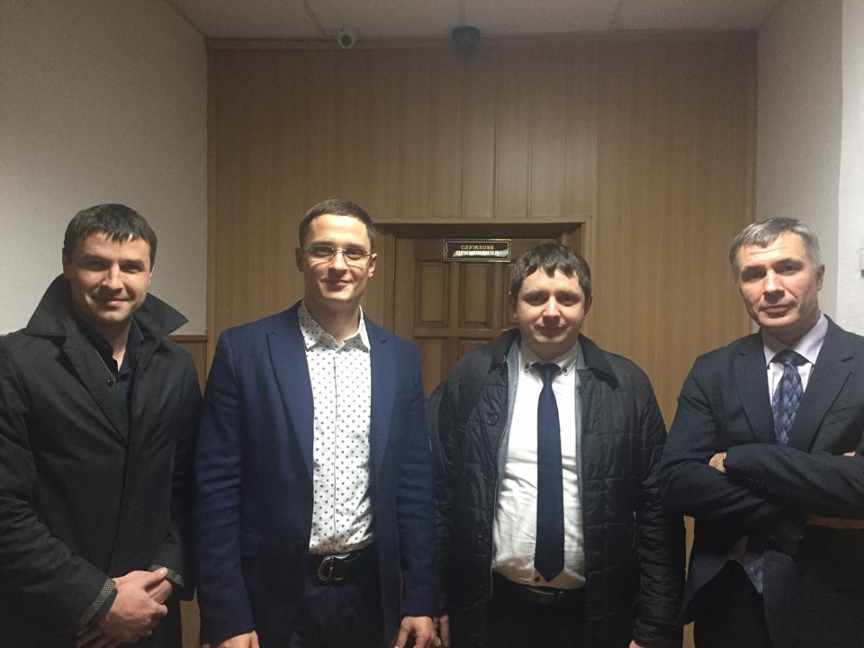 HromadskeZP's tweet photo. Суд не відсторонив Марченка від посади заступника голови облради https://t.co/mlIRH9vuCD https://t.co/SKsvypgJ2o