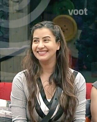 BIGBOSS62520109's tweet photo. #BB11
#ShilpaShinde is the winner of #BiggBoss11 

RT if YES

Like if NO

#AkashDadlani #PuneeshSharma #Priyank #ColorsTV #BB11onVoot #shilpawinninghearts #BigBoss11 #Shilpians #shikas #DeservingWinnerShilpa #FixedWinnerShilpa #westandbyshilpa #WeLoveShilpaShinde #WeekendKaVaar https://t.co/JNSrSKjDag