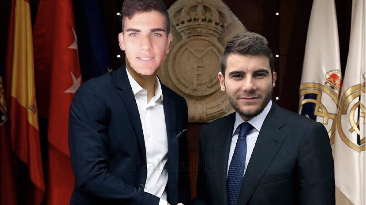Jotache9's tweet photo. Y se hizo oficial, @CrisGB_9 ficha por el equipo por 5 temporadas con una clausula de 470 millones de euros antijeques. Aquí la foto con el presi. https://t.co/Yb9JlxkDb7