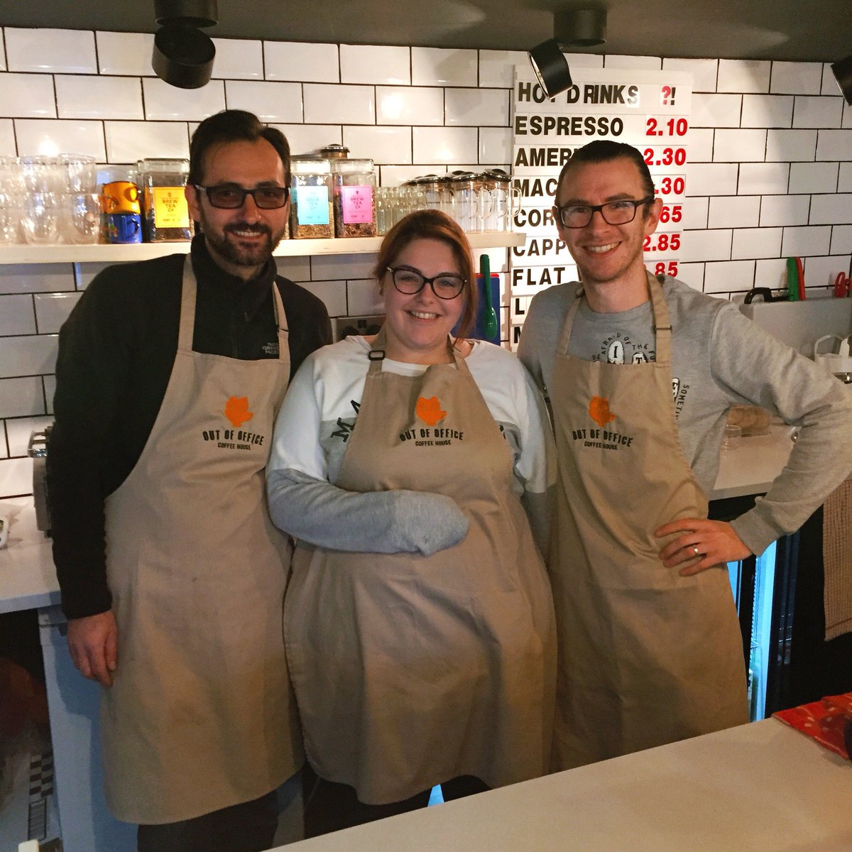 Happy vibes in the House this morning with these 3 brewing sweet coffee.

#outofofficecoffee #Specialtycoffee #coffeetime #brew #happy #MiltonKeynes #newportpagnell #stonystratford #coffee #CoffeeLover