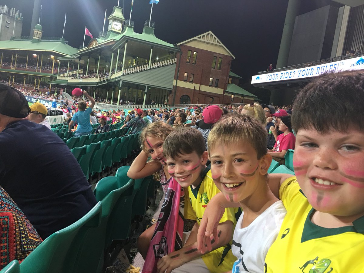 Katherine Swift tweet media