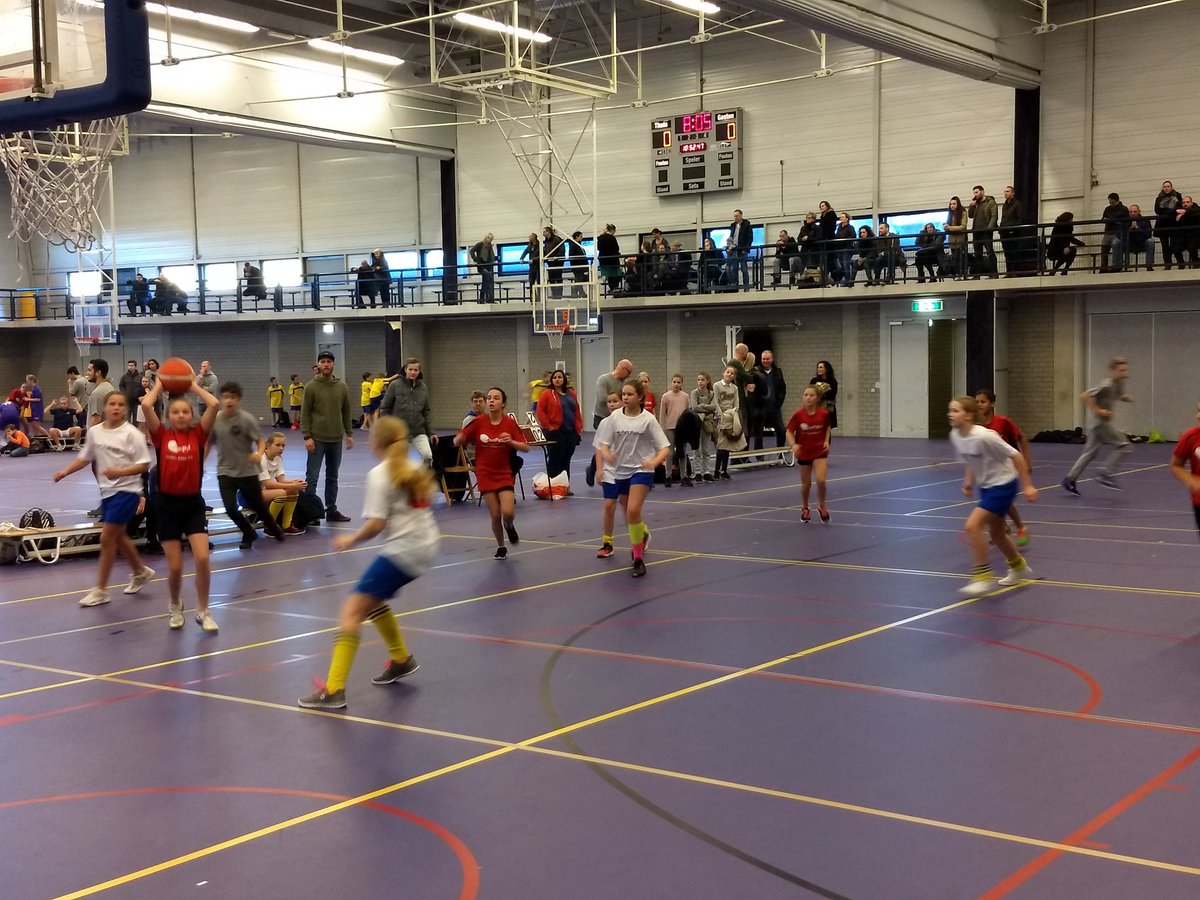 Gestrand in de groepsfase op de finaledag. Goed gedaan, meiden!
