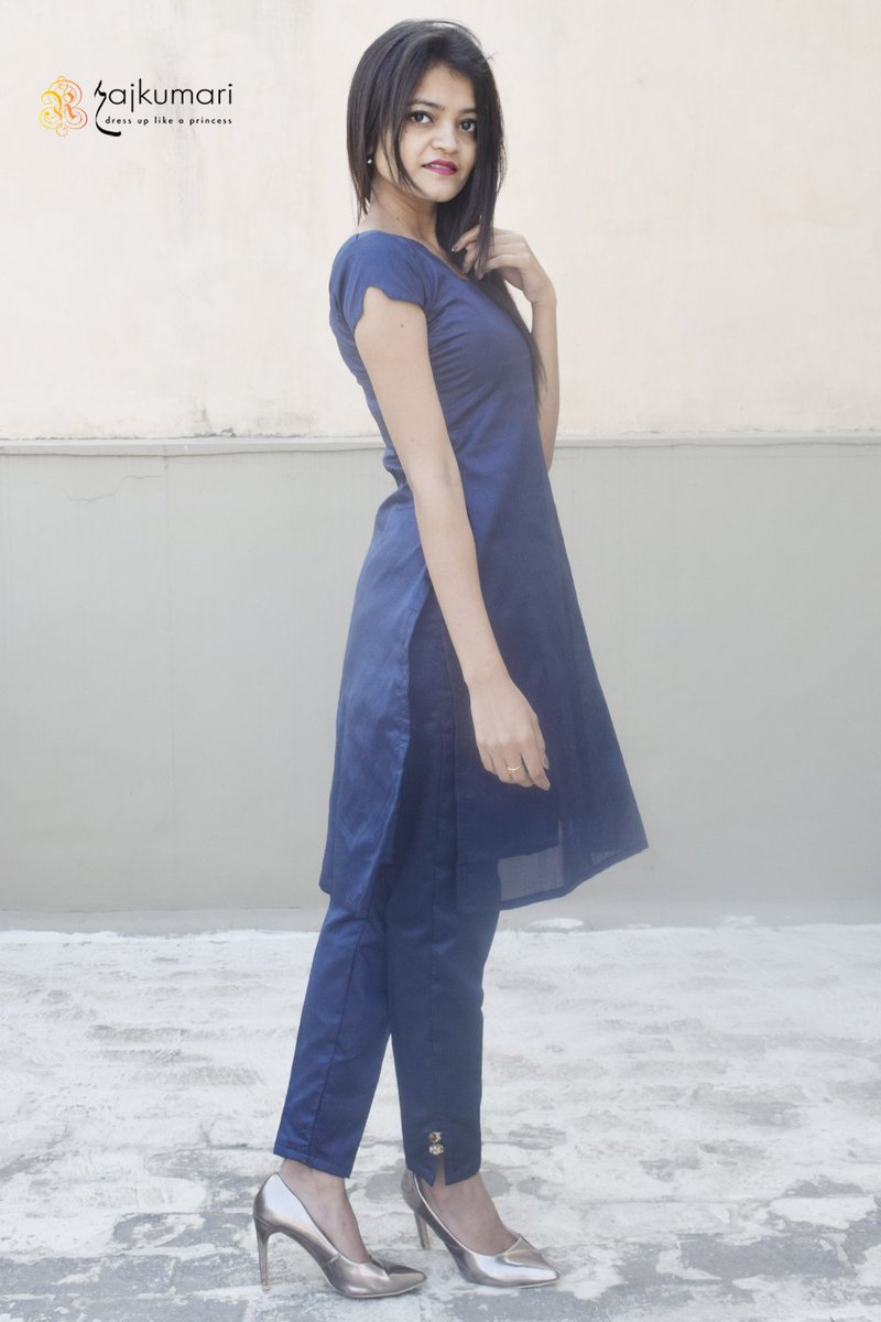 Rajkumaridulap's tweet photo. Blue Suit with Printed Jacket*
Material-Banglori Silk
Cost-2300/-
https://t.co/x3euraQ33X
#watchoftheday #fashionista #pictureoftheday #followme #instalove #model #stylish #lipstick #makeup #makeover #ladies #instahappy #tagsforlikes #look #makeuplike #trendy #fashion #style https://t.co/mcMLhXZbt2