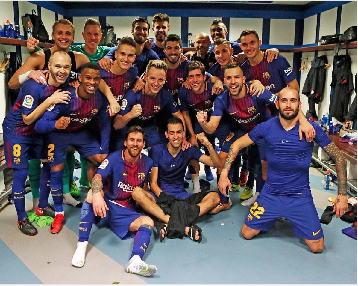 Sportwist's tweet photo. - POST-MATCH: Las tres fotos con más Likes en el #instagram del @FCBarcelona son de ese partido superando los 2M de Me Gusta.
#Digisport #SMSports https://t.co/hh4q6qkP6C