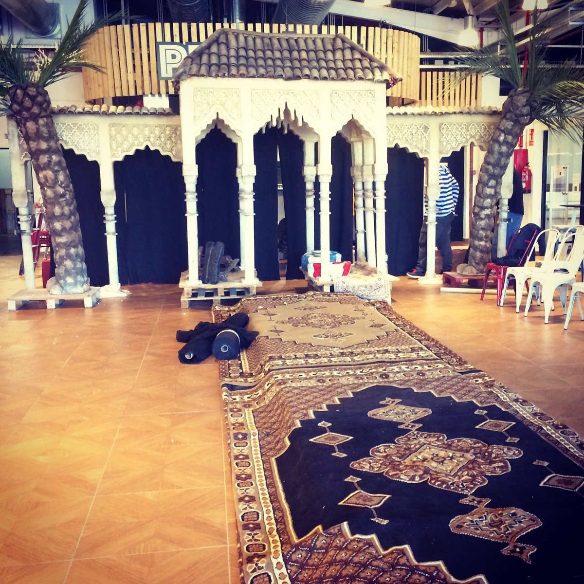 Último evento solidario del año, 1er Fashion Show de Lebreles italianos del mundo 🐕 ¡¡os esperamos esta tarde!!