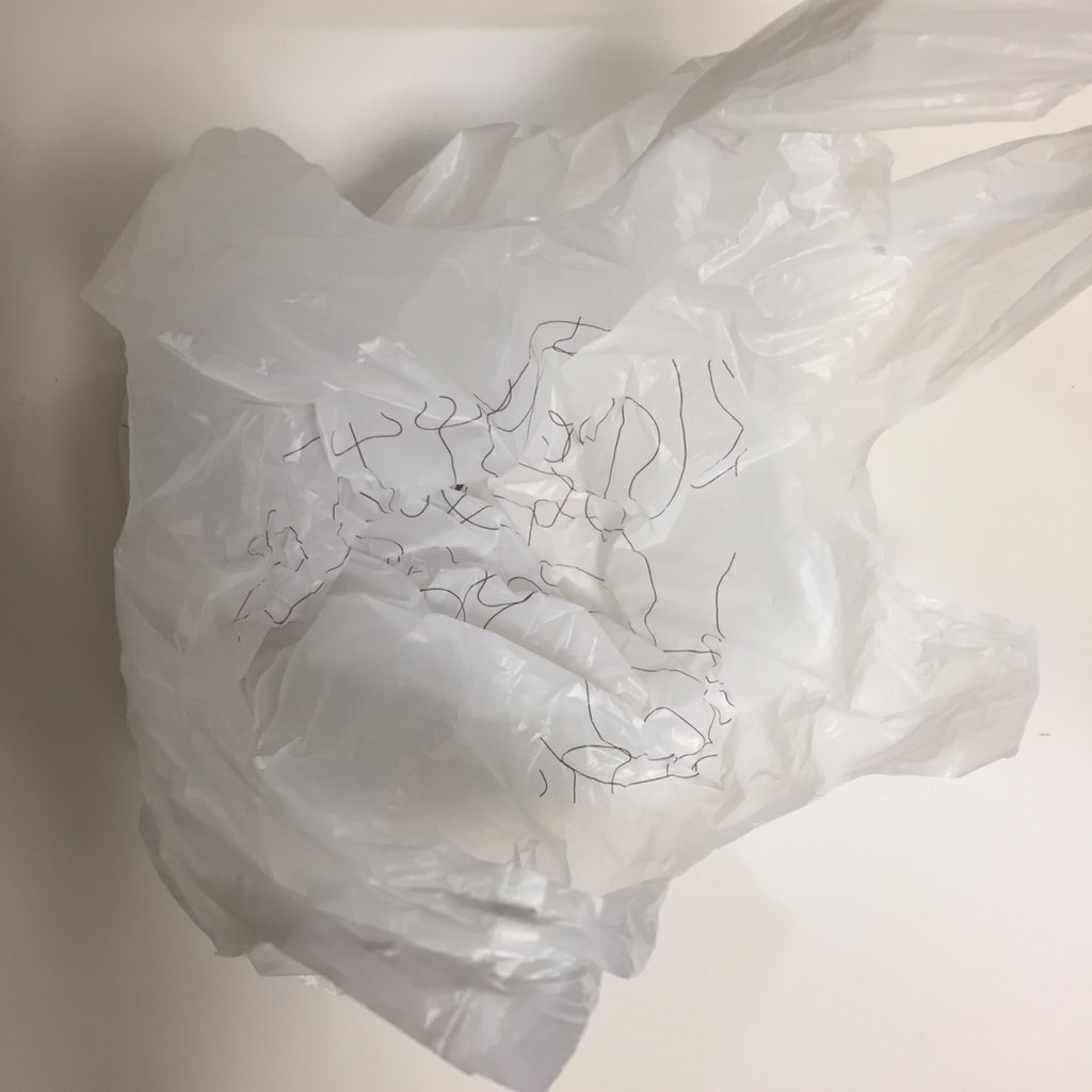 コンビニ袋に陰毛がいっぱい捨ててあると思ったら完全な勘違いで腹筋崩壊 なんてツイッター映えする袋 Togetter コンビニ袋に陰毛がいっぱい捨ててあると思ったら完全な勘違いで腹筋崩壊 なんてツイッター映えする袋 Togetter