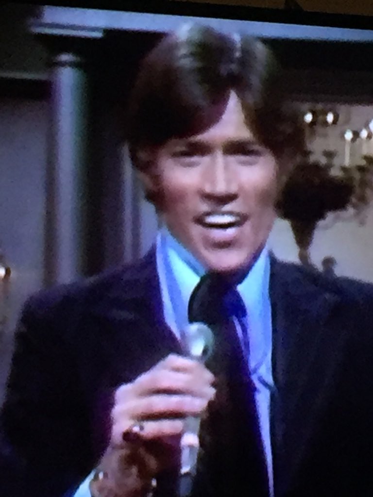 RPB5's tweet photo. @JohnBishop100 @BrunoTonioli @BBCTwo You remind me of a famous bee gee?? https://t.co/9iHv5NHHZX