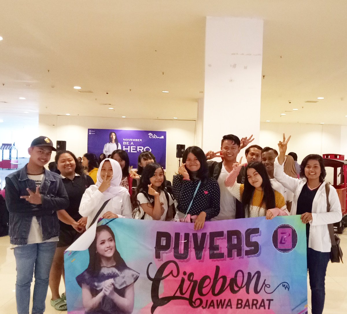 rizal_kusdianto's tweet photo. PUVERS SEMUA SAYANG @Da4_Putri01 😘😘😘 #puvers https://t.co/Xoe9MptGHz