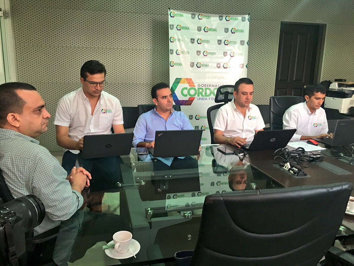 #AEstaHora iniciamos sesión de OCAD Virtual, donde presentamos la visualización y aprobación el proyecto de Mejoramiento de vías entre los municipios Montería - Puerto Escondido en compañía del Secretario de Planeación <a href="/cmejiap21/">Camilo Andres Mejia</a> y el Alclade de Ciénaga de Oro <a href="/mejia_ajmc0820/">Alejandro Mejia</a>