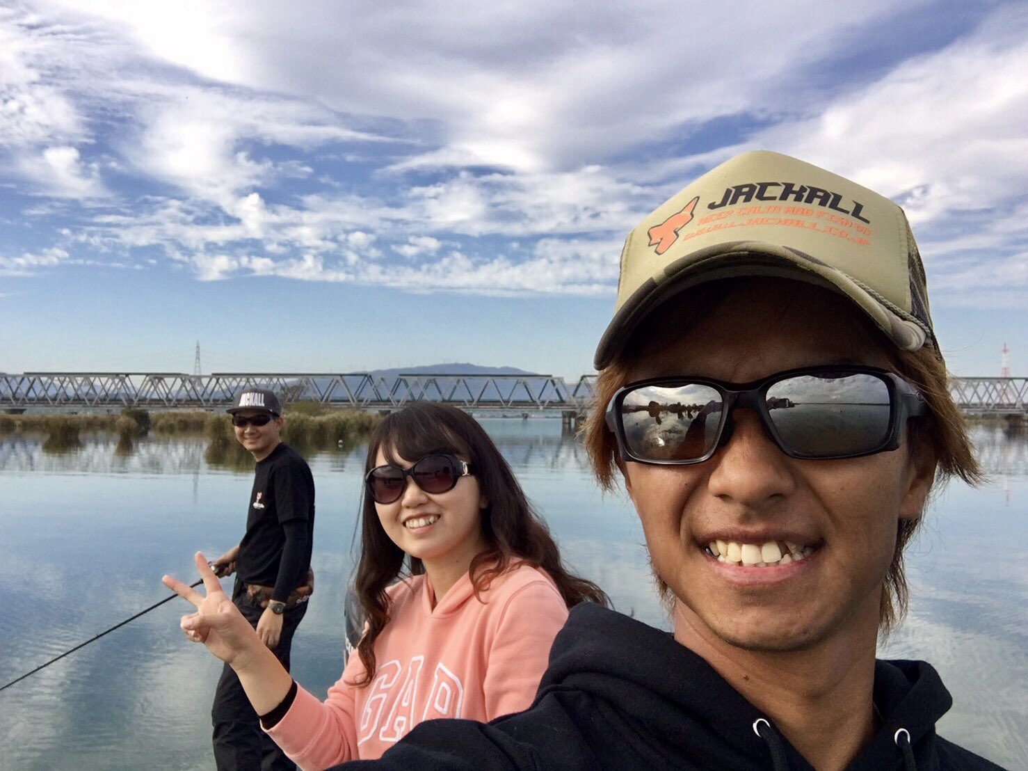 とし9 今年はバスプロの方とたくさんお話しする機会があった1年でした その中でも ジャッカルプロスタッフの水野さんとマーモさんにはガイドやイベントなどでお世話になりました 水野さんとマーモさんのことは これからも彼女と2人で応援させて