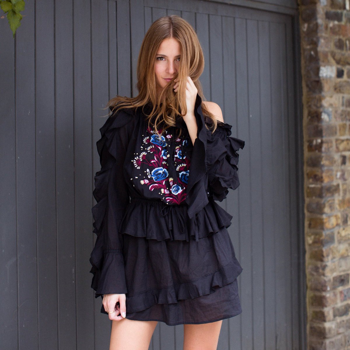 MillieMClothing's tweet photo. Je T’aime | Love and treat yourself to 25% OFF PreFall 17. 
Millie is wearing the Georgina Dress in Black also available in Sky. 
Let’s Shop: https://t.co/f2DNSlPngp
#MillieMackintosh #MilliePreFall17 https://t.co/FkFoSpdMBV