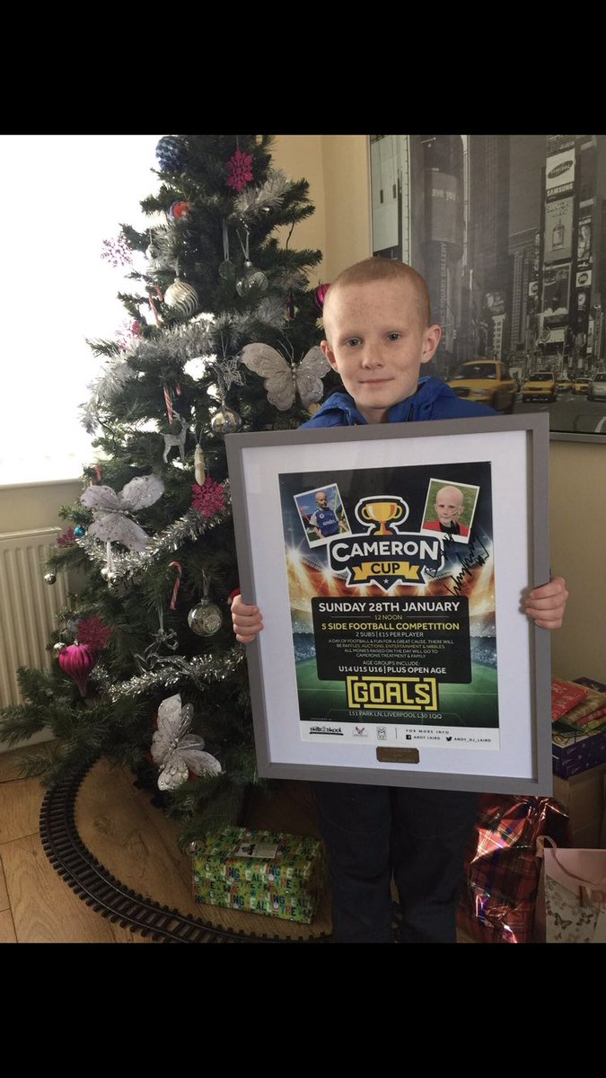 <a href="/WayneRooney/">Wayne Rooney</a> thanks wayne <a href="/CamRowleyCR7/">Cameron Rowley</a> loves it! #cameroncup #efc #PremierLeague #everton