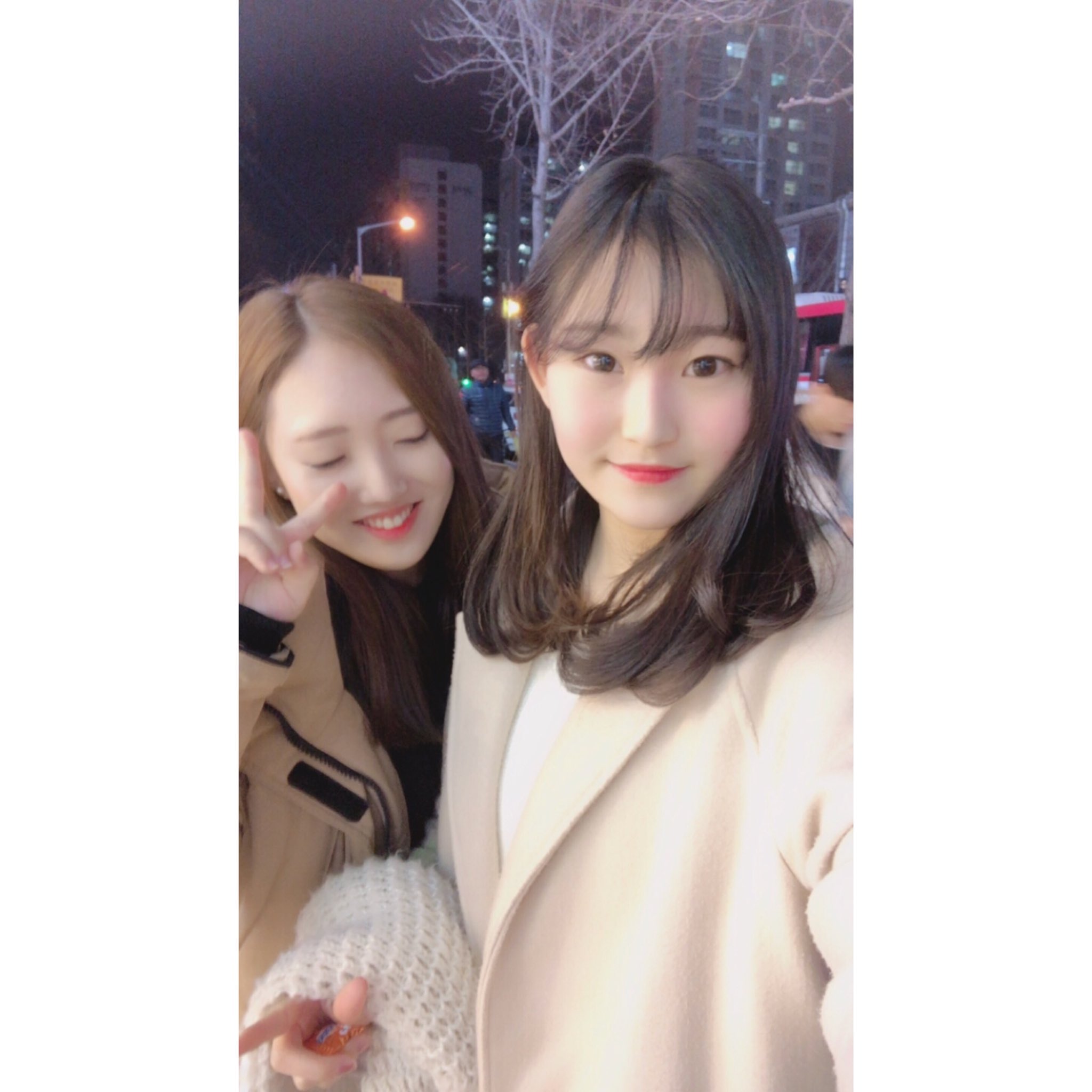 山口彩香 韓国到着しました やっぱり韓国はなんか落ち着く いとことも久しぶりに会えて 一緒にすっごいおいしい焼肉食べてきた 念願のシースルーバングも出来て幸せな日になりました T Co Ebihonouqu Twitter