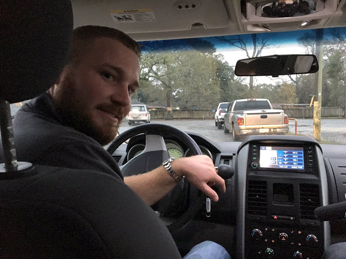hicandyr's tweet photo. Taking a ride this morning live on air for the annual #SafeRideHome on New Year's Eve! 

#NYE: 1,000 free rides to make sure everyone gets home safe thanks to LC attorney Ron Richard teaming up with Yellow Cab of Lake Charles. https://t.co/FFzUnDjsoQ