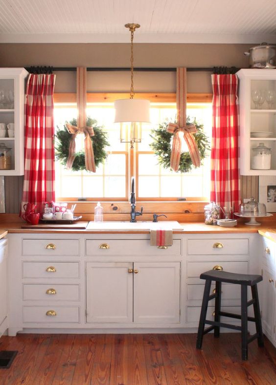 happilyblended's tweet photo. Red and White Kitchen Curtain Ideas

#KitchenCurtainIdeas #ModernKitchenCurtains #InteriorDesignIdeas #KitchenWindowCurtains #KitchenCurtains https://t.co/zSTNNkWf8E